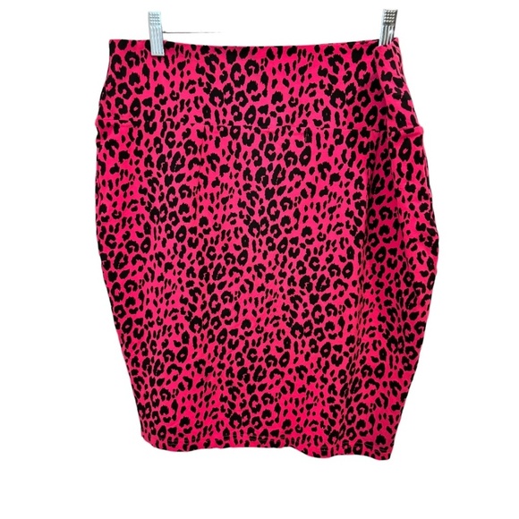 Forever 21 Size XL Pink Animal Print Lined  Stretch Knit Skirt - Picture 3 of 3
